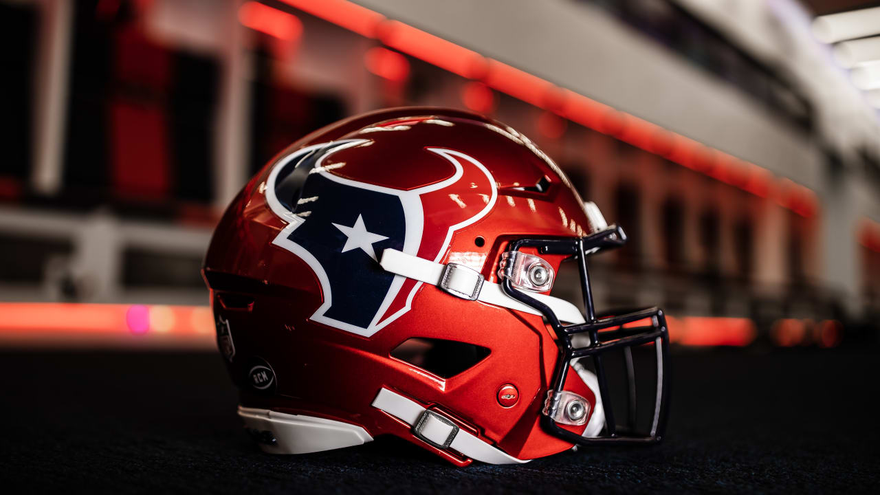 Texans to wear Battle Red helmets vs. Philadelphia Eagles