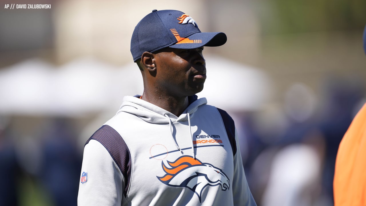 DeMeco Ryans a top candidate for Broncos' head coach job