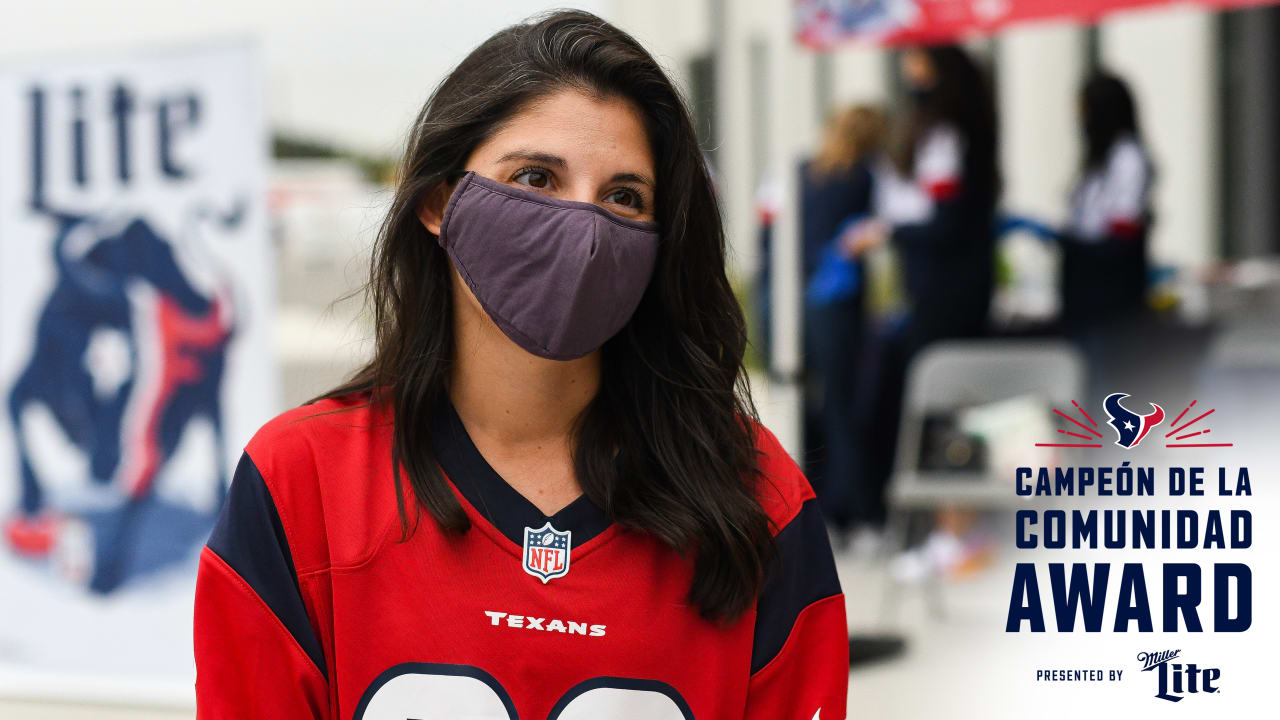 The Houston Texans 2020 Campeón de la Comunidad Award winner, Maria Aguirre, Director of Community Initiatives at Avenue, makes most of the $20,000 grant to help Houston's Greater Northside. - Vimarsana News