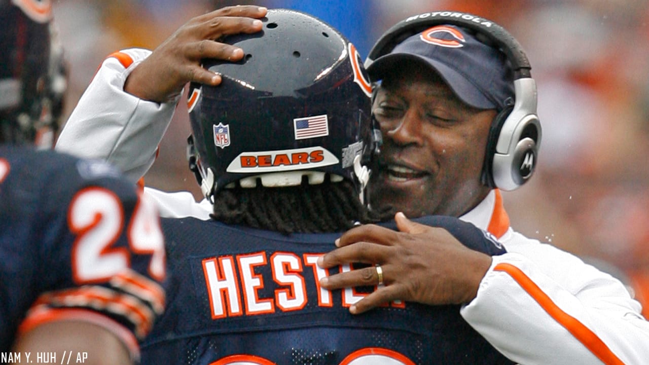 Bears part ways with return man Devin Hester