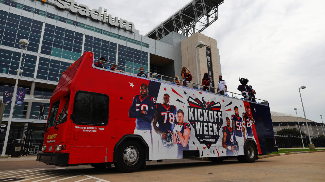 Sunday Night Football bus comes to New Orleans