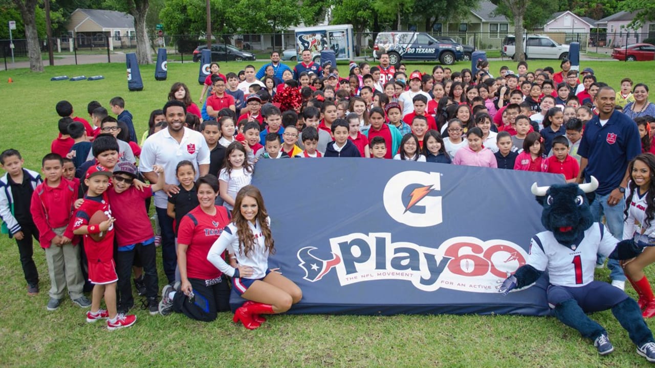 Gatorade Jr. Training Camp at Southmayd Elementary