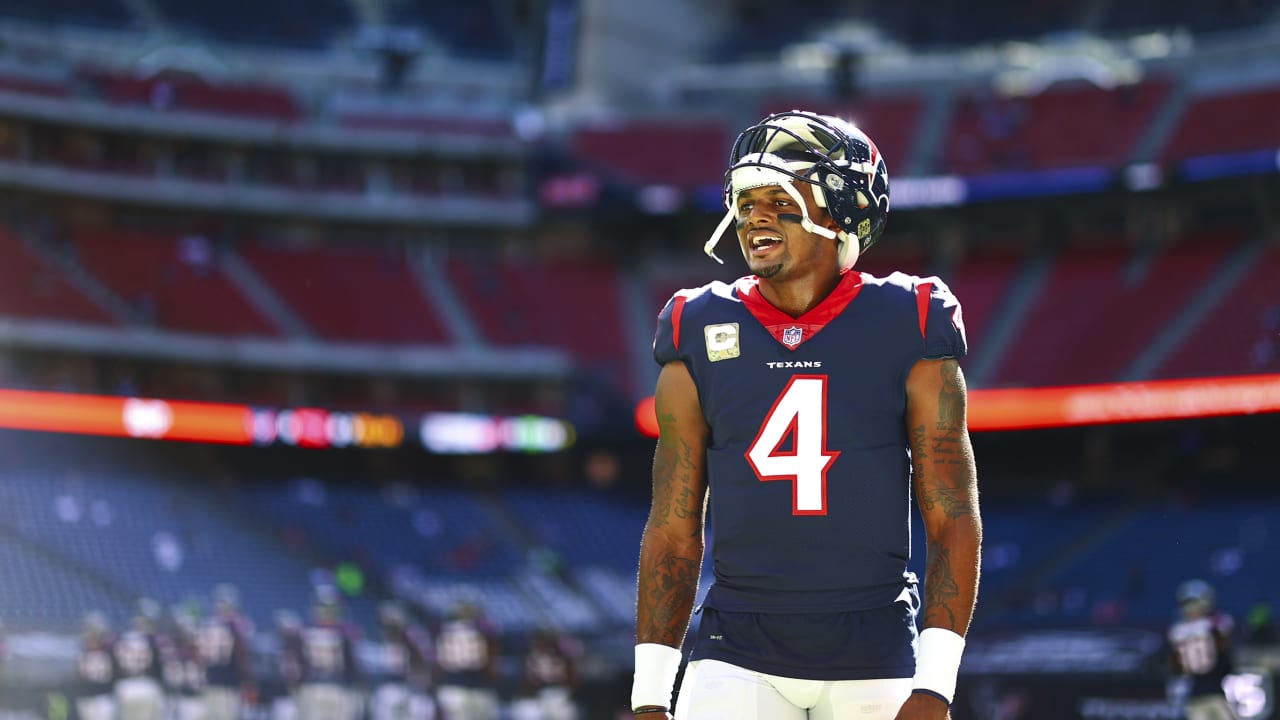 WATCH: Texans open NRG Stadium roof for Week 11 vs. Patriots