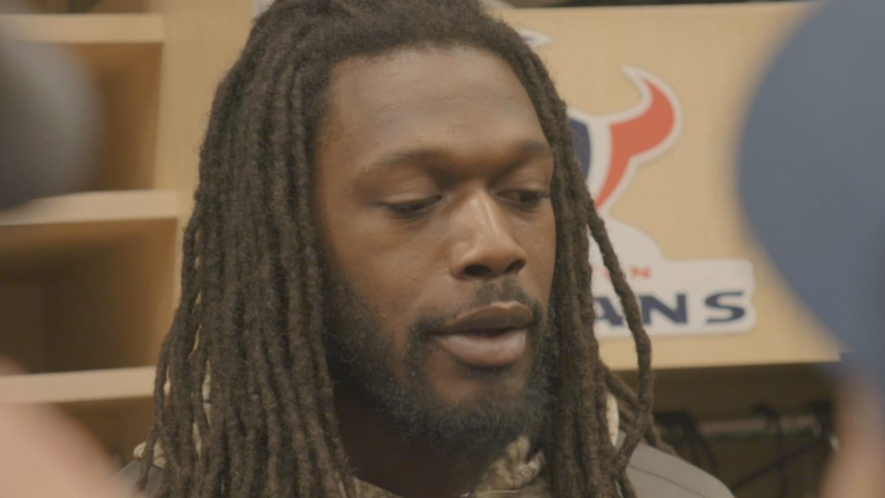 Clowney on chemistry of the defensive unit