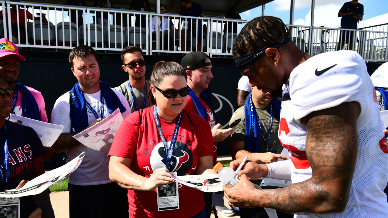 Panthers host 'USAA's Salute to Service NFL Boot Camp' for active