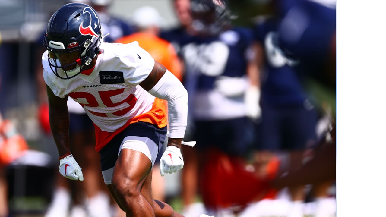 Houston Texans defensive back Grayland Arnold (35) drops in