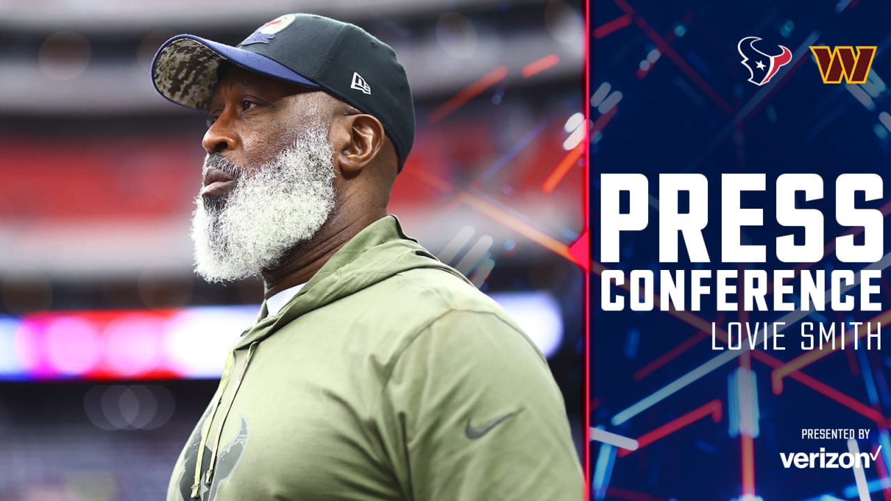 November 3, 2022: Houston Texans head coach Lovie Smith talks with