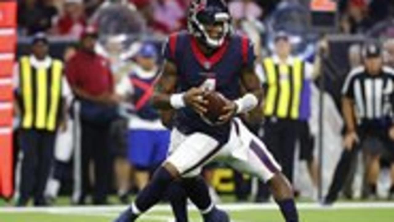 Deshaun Watson throws five touchdown passes to lead Texans over