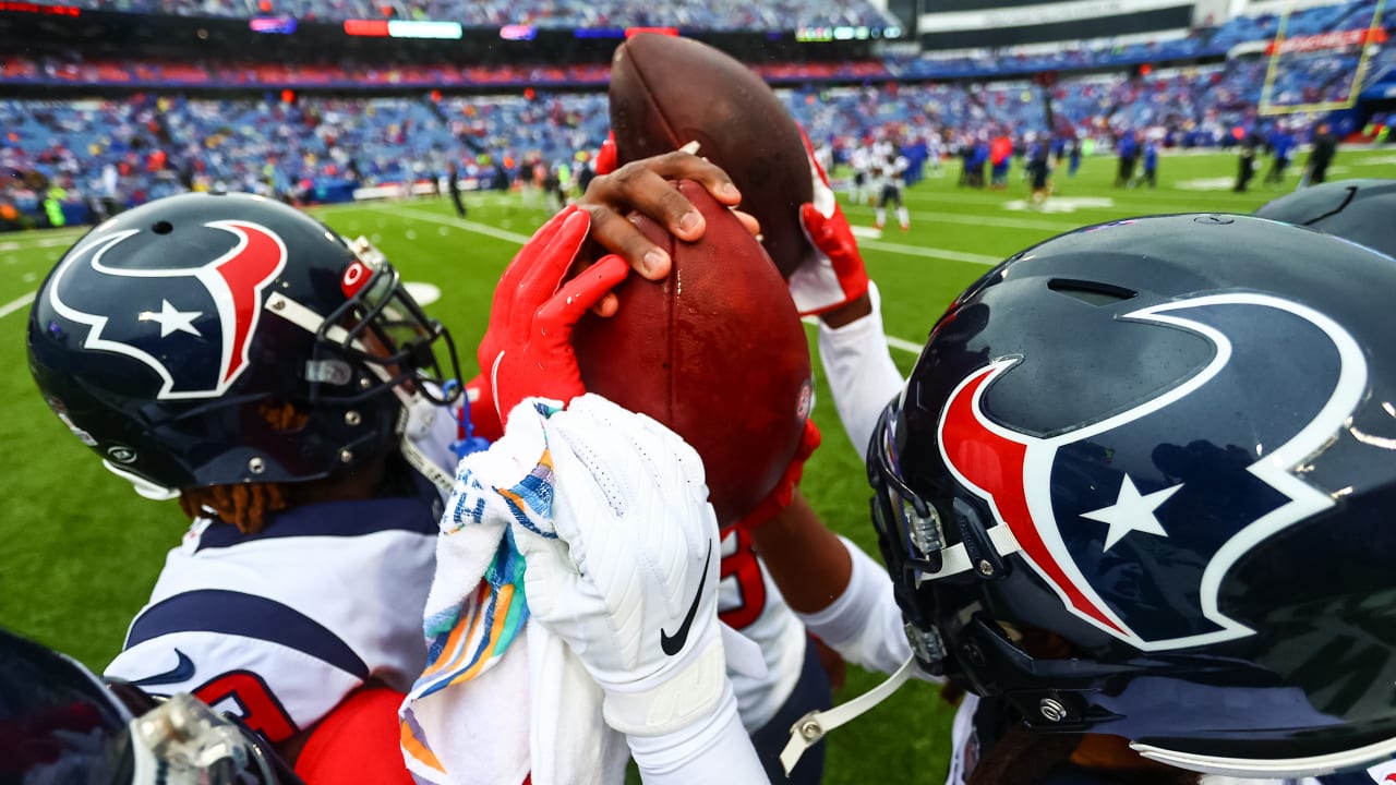 The Houston Texans Are Taking On The Buffalo Bills In Week 4 Of The ...