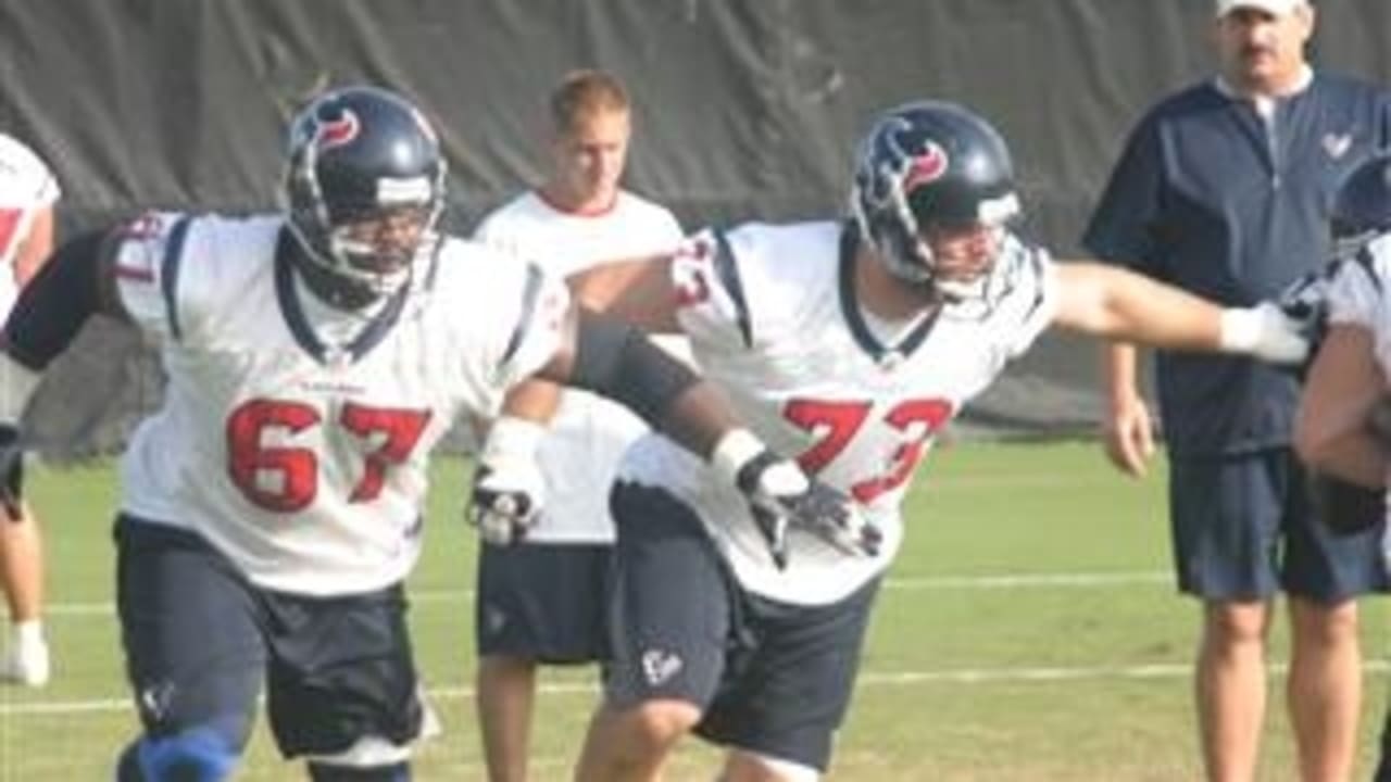 Houston Texans: Interior offensive line improves pass protection