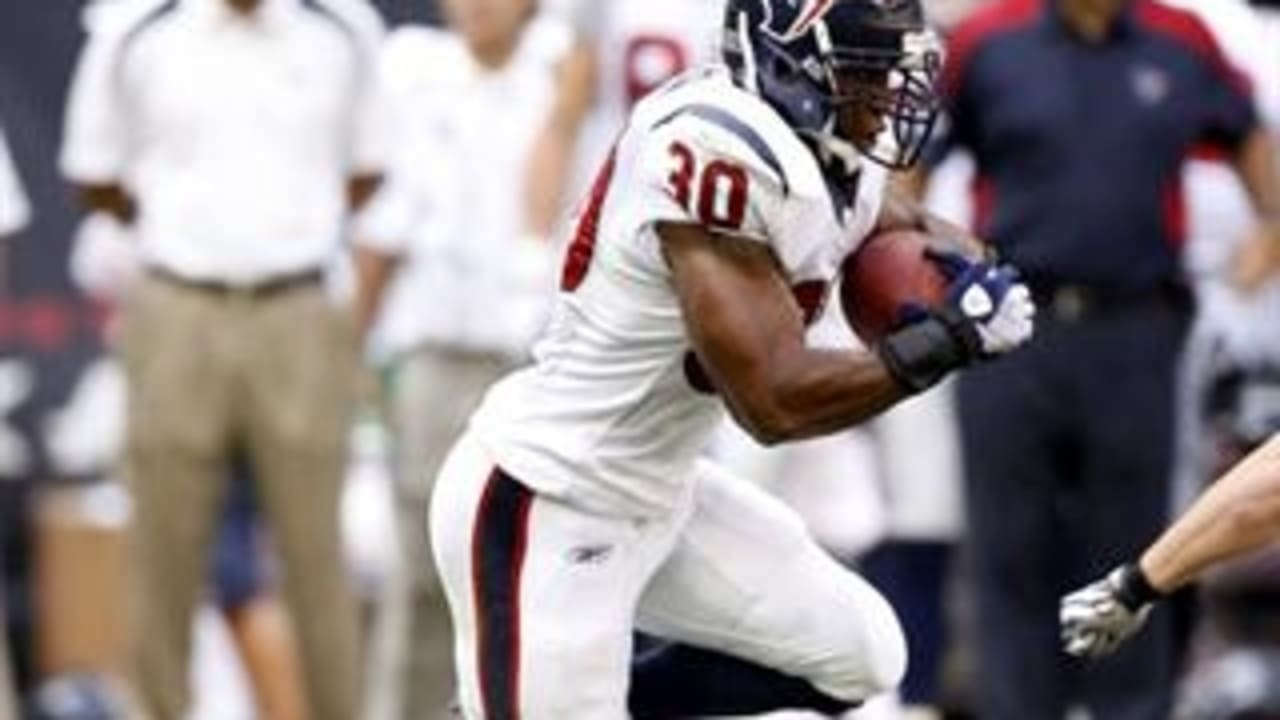 Jadeveon Clowney leaves Texans game with knee injury