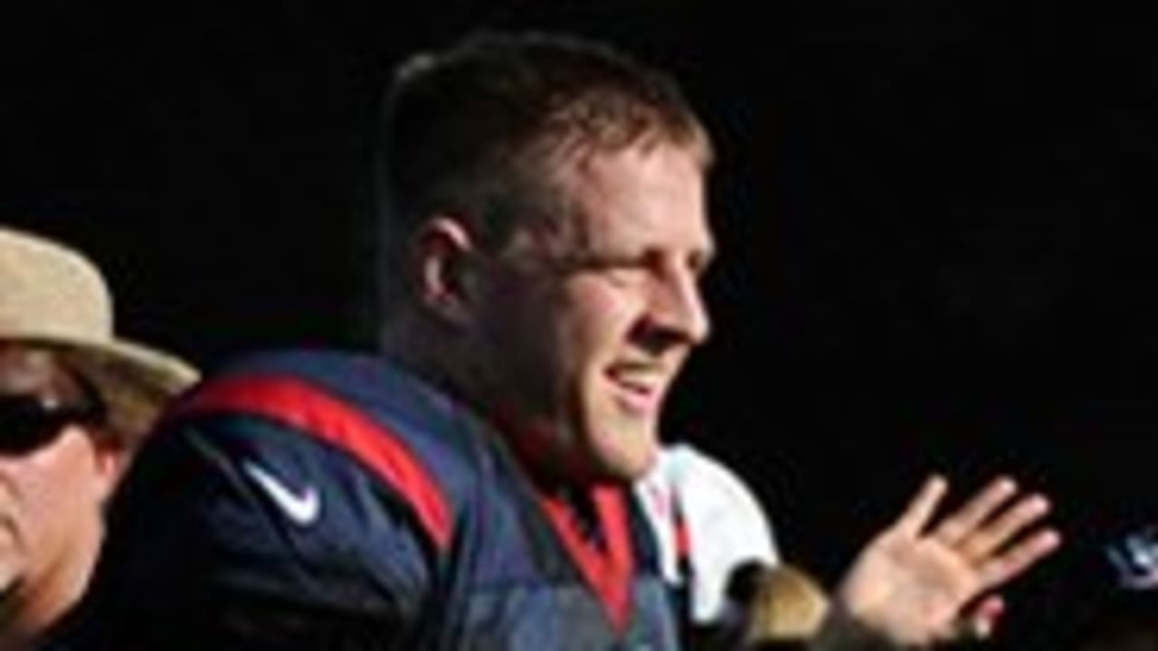 J.J. Watt dislocates left elbow, will be ready by Week 1