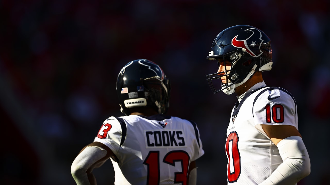 Brandin Cooks of the Houston Texans gets set against the