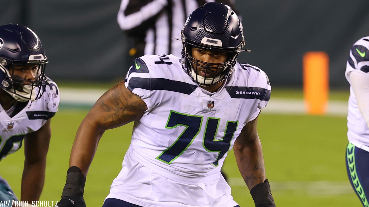 Texans signing lineman Cedric Ogbuehi to one-year deal