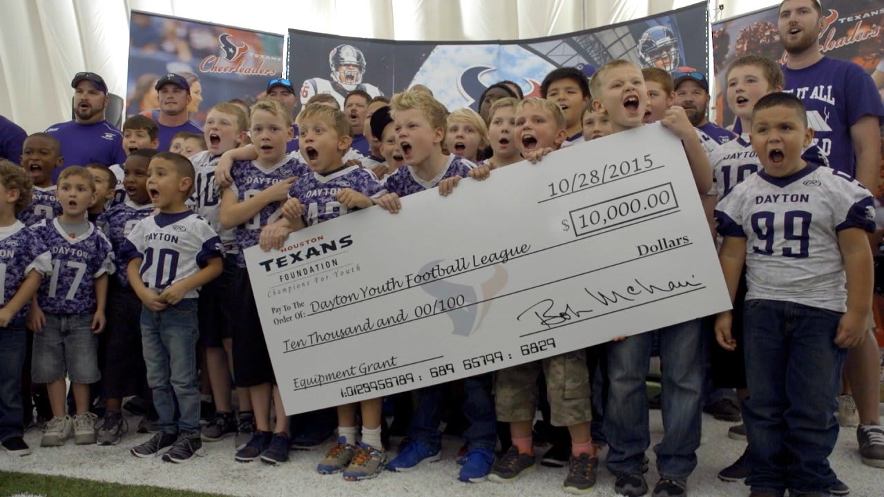 Texans award Heads Up football grants