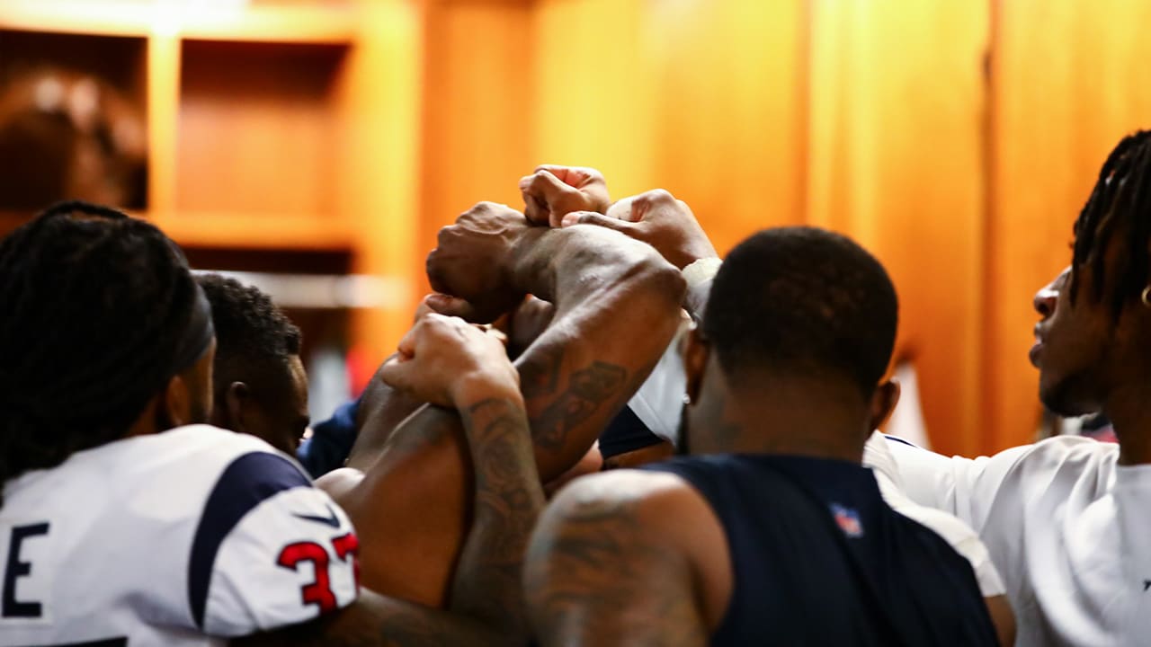 Victory Speech: Inside the Rams locker room after defeating the Bears