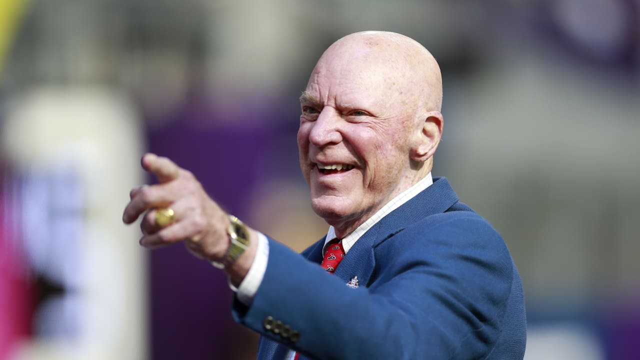 Houston Texans: Bob McNair honored before Monday's victory vs. Titans