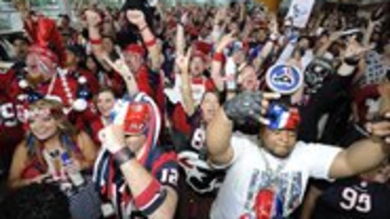 Texans have record attendance at 2014 Draft Party