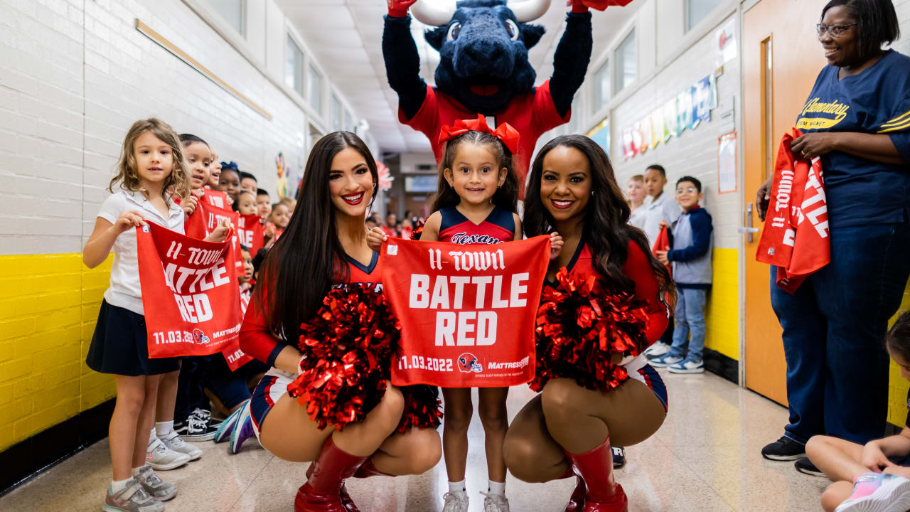 Texans Welcome Eagles to NRG Stadium for 2022 Battle Red Day