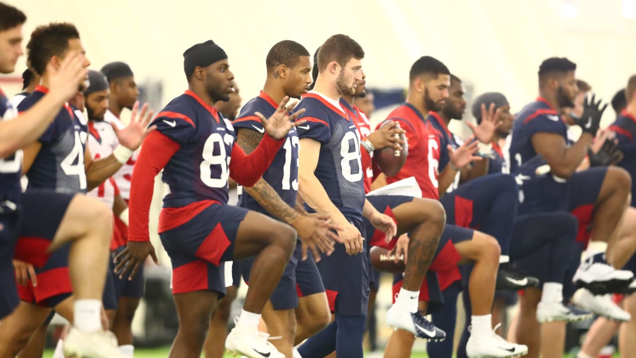 A typical day at Texans rookie minicamp