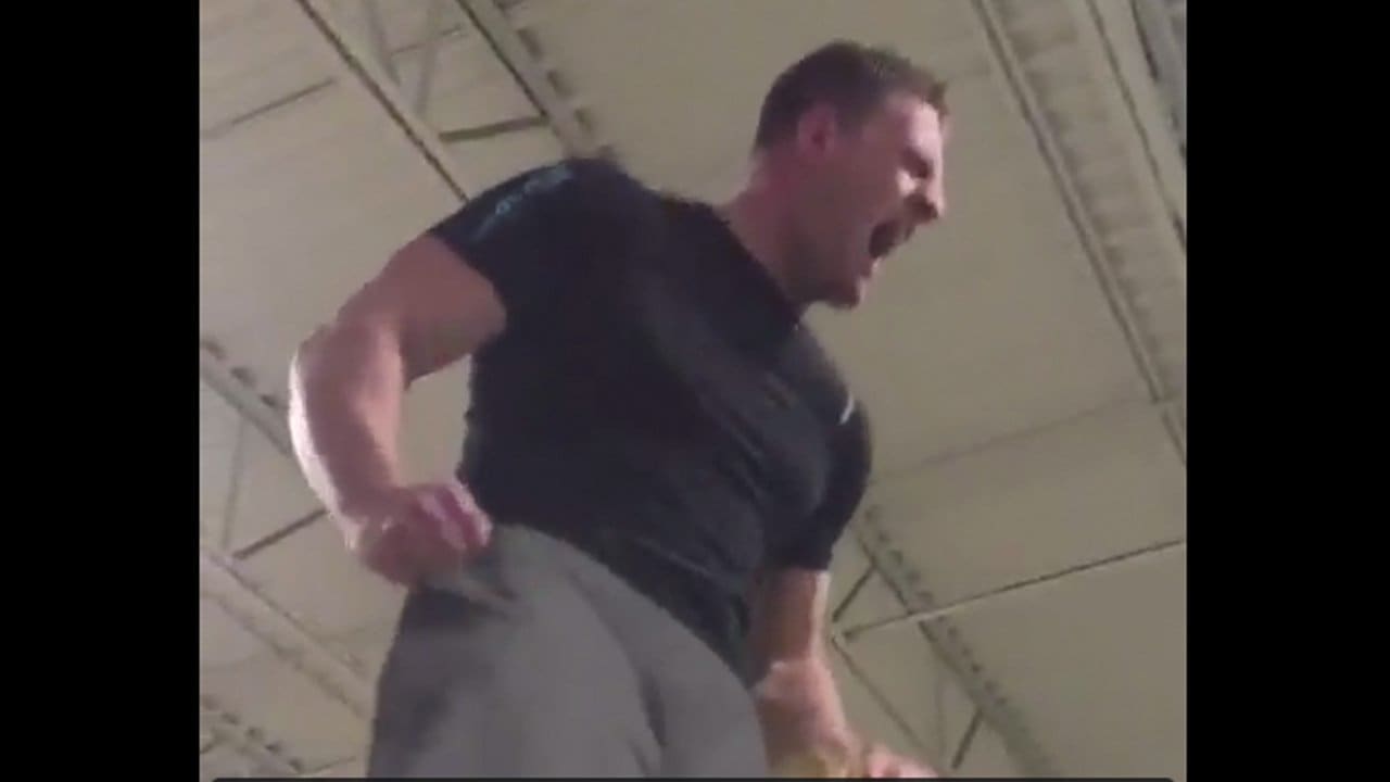 Wow! JJ Watt makes 61-inch box jump - ABC13 Houston