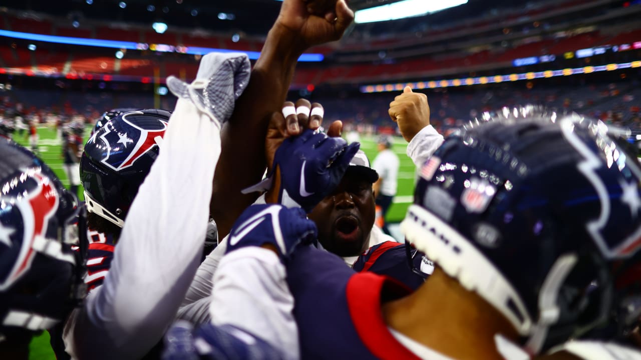 The Houston Texans are taking on the San Francisco 49ers in Game 3 of the  2022 NFL Preseason.