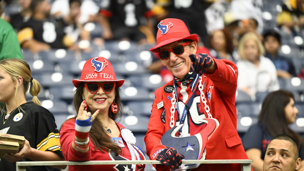 Fans at Texans vs. Steelers Week 4