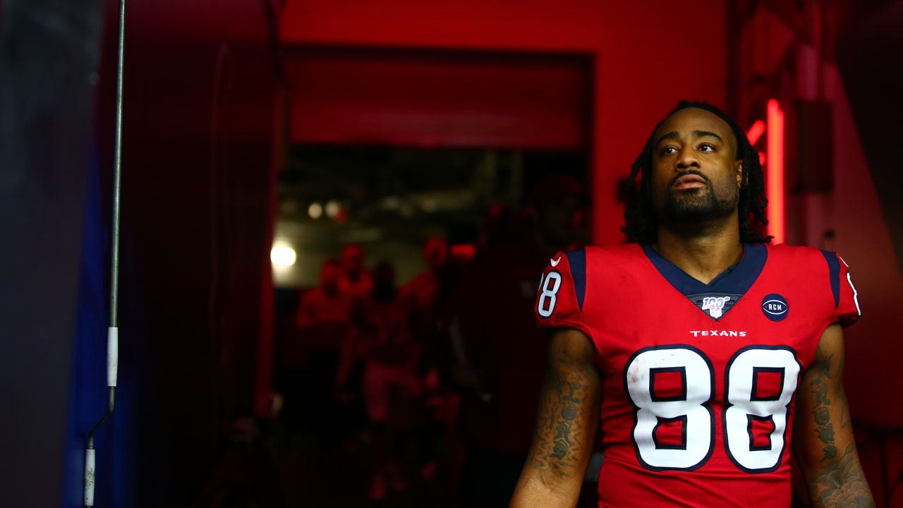 Connect Four: Faith Led TE Jordan Akins Back To Houston Texans - Sports  Illustrated Houston Texans News, Analysis and More