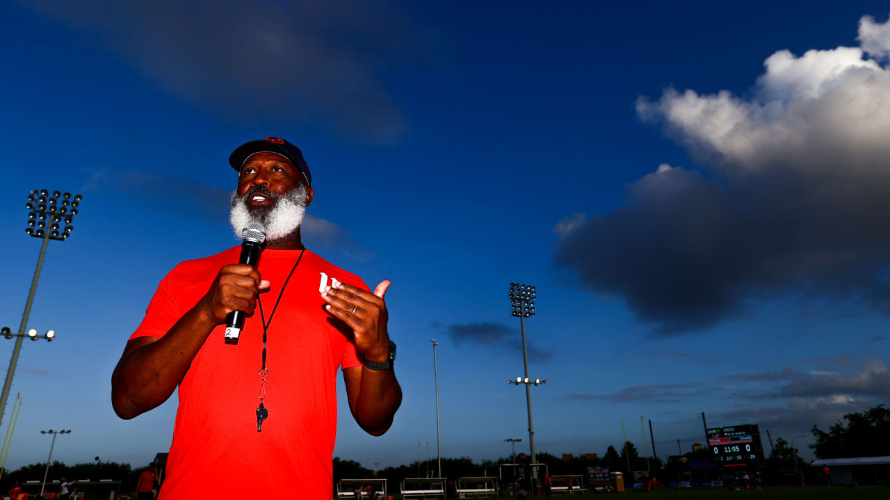 Sideline Cam: Lovie Smith on the Texans run game vs. 49ers 