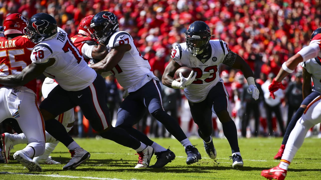 Chiefs Fall to Texans, 31-24, at Arrowhead