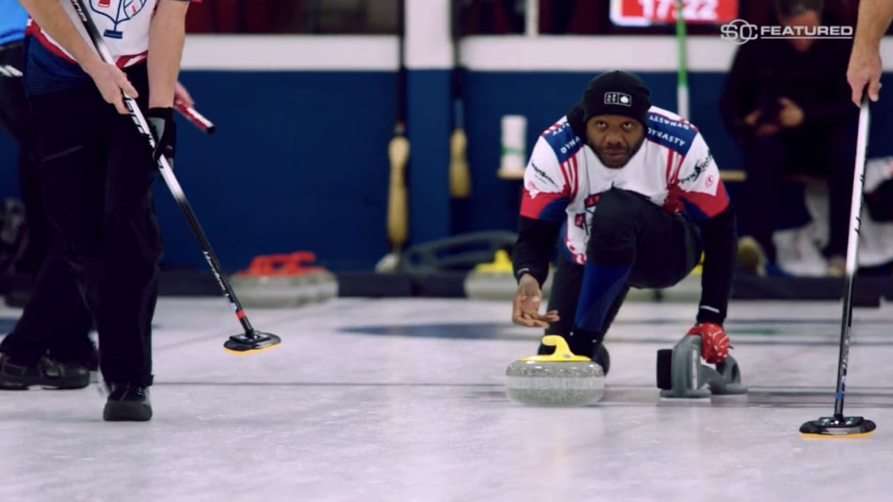 Minnesota Vikings follow first touchdown with curling celebration