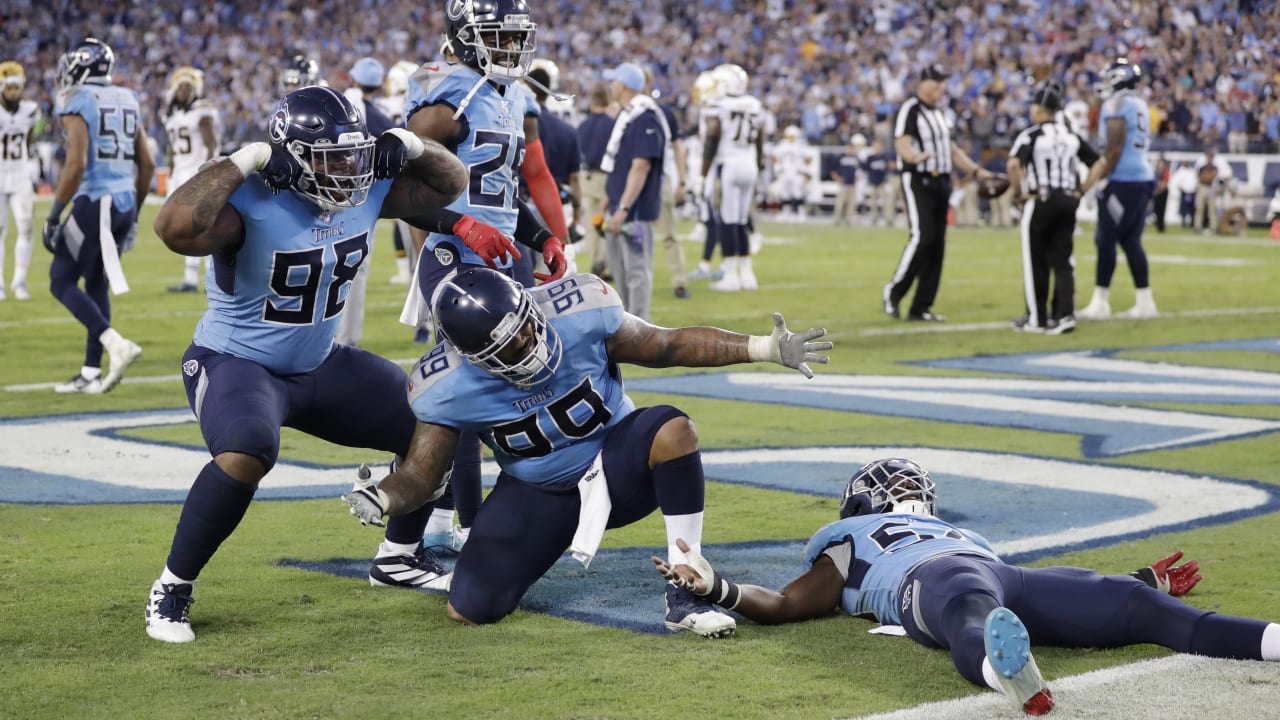 Titans vs Chargers live score & H2H