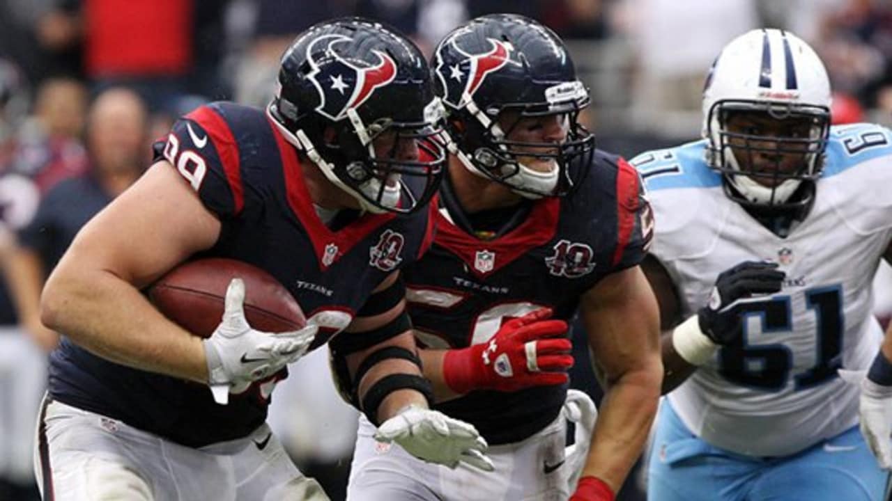 Rashad Weaver Swarms Bailey Zappe Third-Down Sack