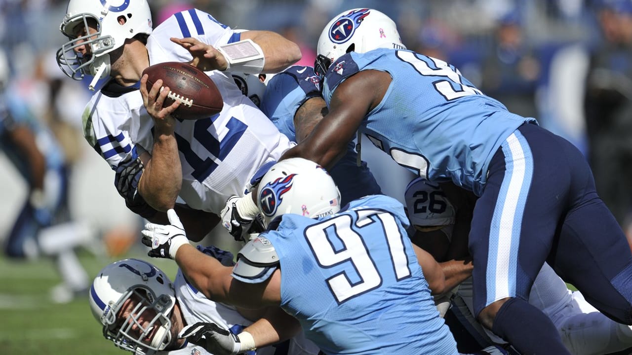 Tennessee Titans tackle Kyle Peko ambushes New England Patriots QB Bailey  Zappe for 6-yard sack