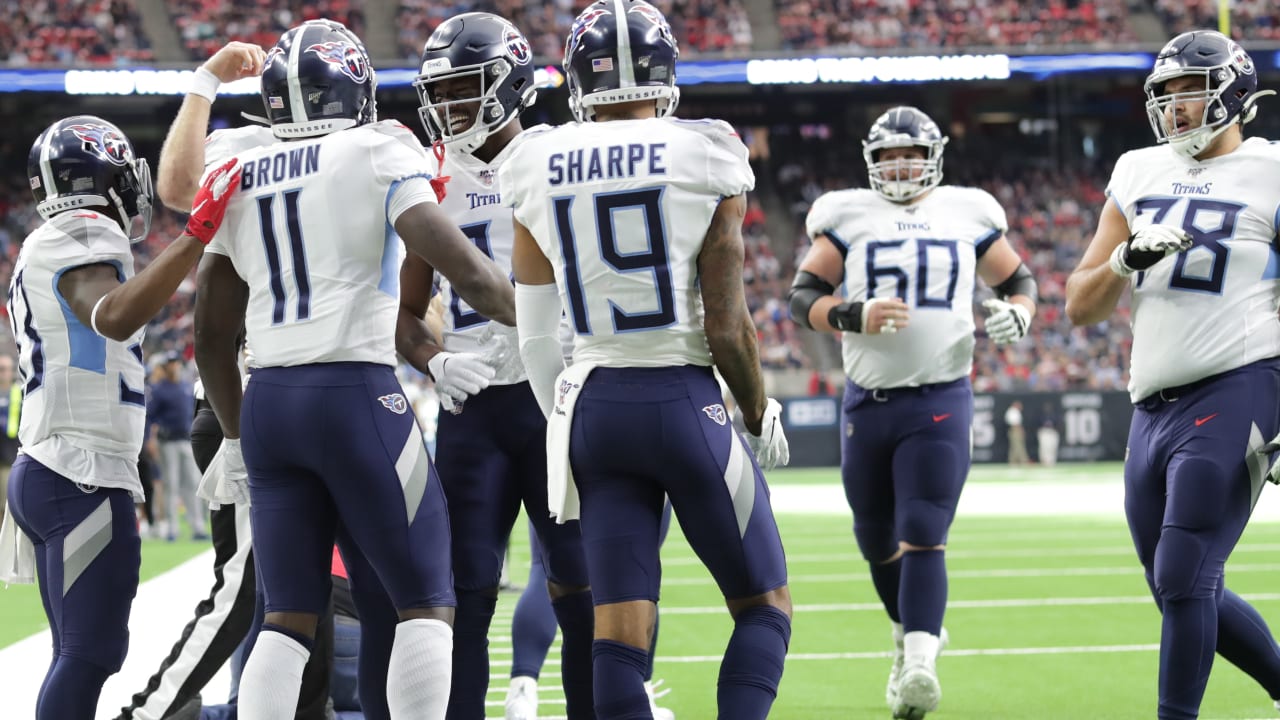 December 29, 2019: Tennessee Titans head coach Mike Vrabel prior to an NFL  football game between the Tennessee Titans and the Houston Texans at NRG  Stadium in Houston, TX. The Titans won