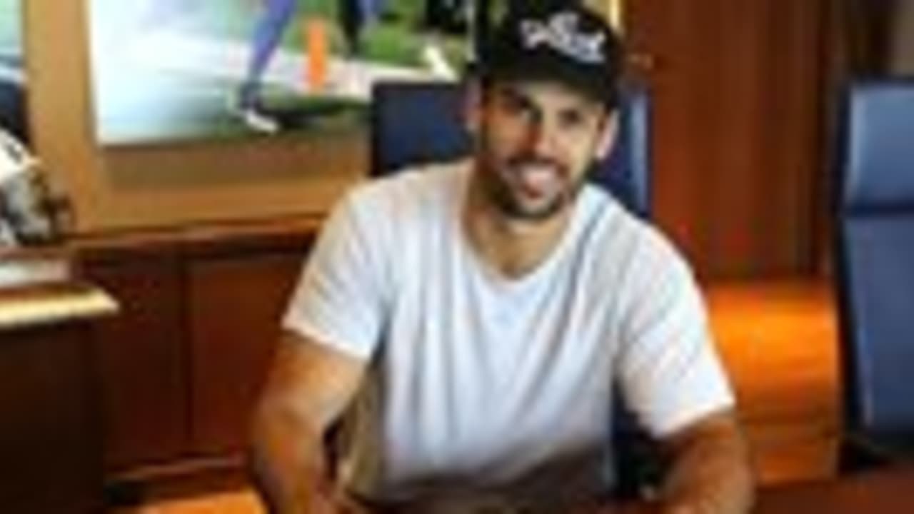 Titans: Eric Decker, Corey Davis out; Peyton Manning visits Bears