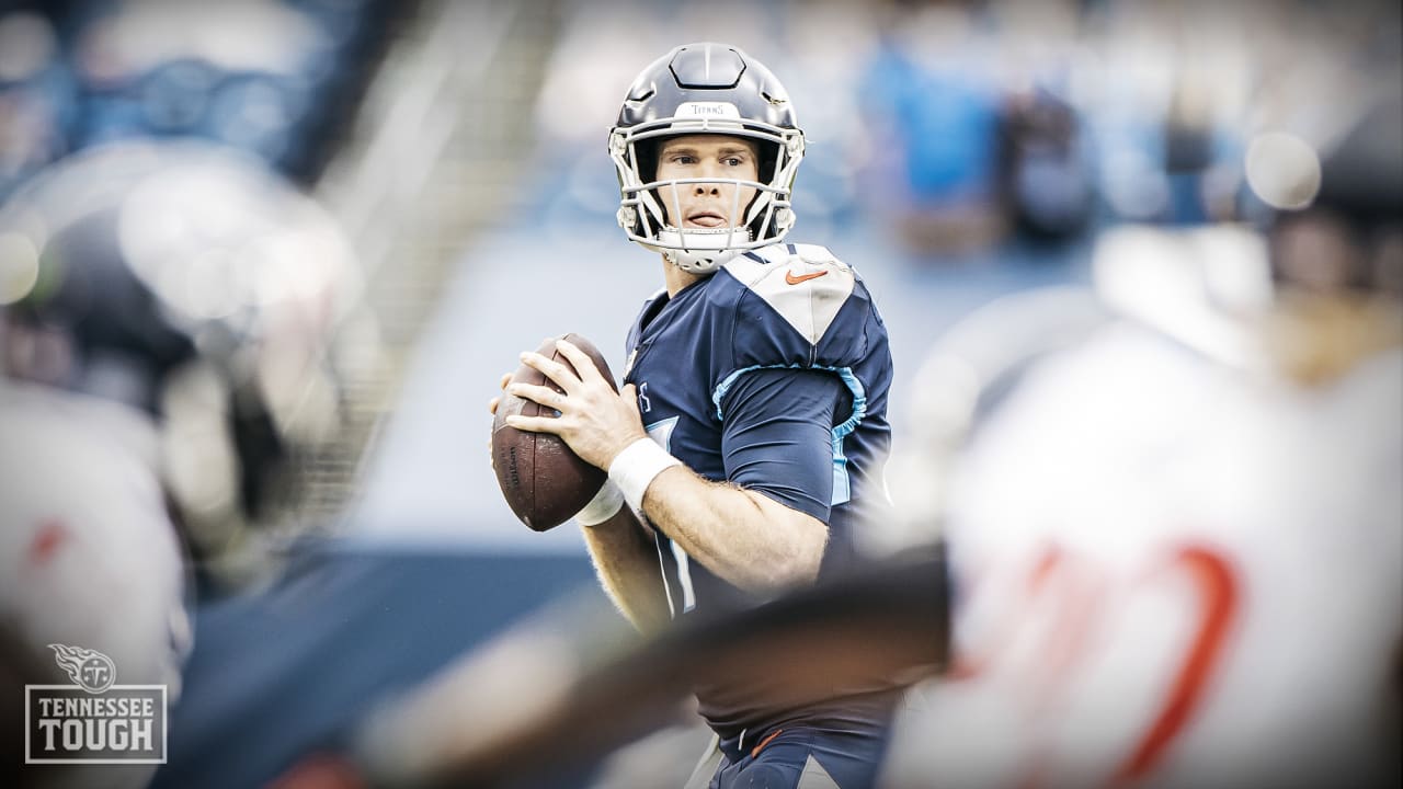 Top Photos of Titans Quarterbacks During the 2020 Season