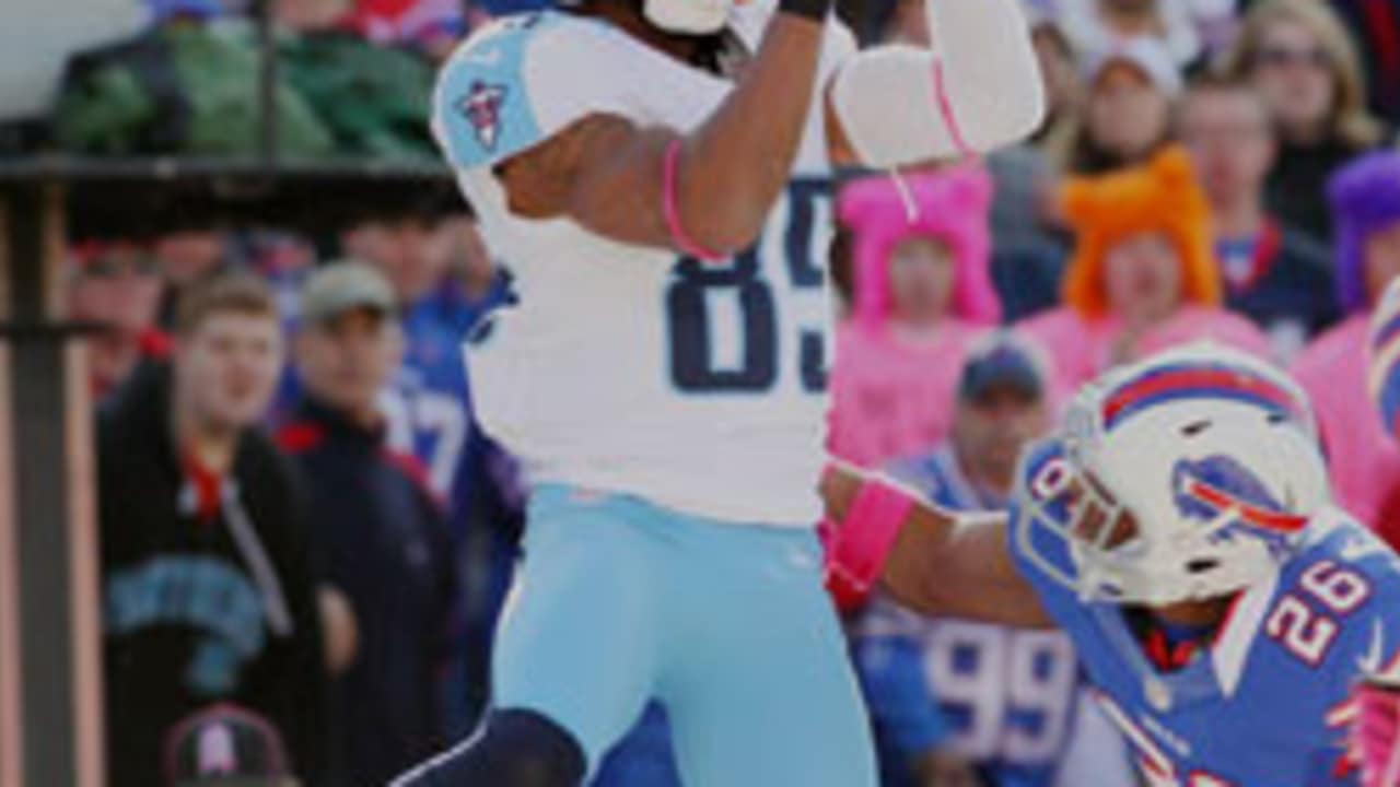 Buffalo Bills' Stevie Johnson (13) runs in for a touchdown during their  35-34 loss to