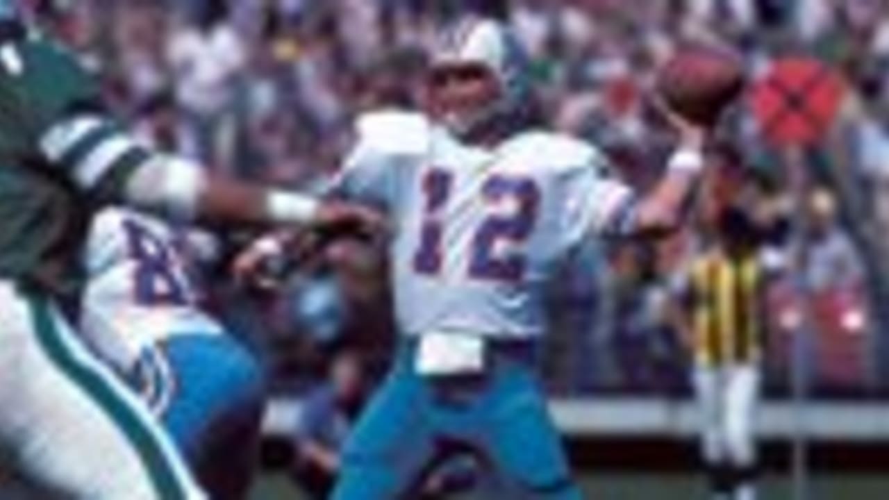 Ken Stabler, quarterback for the Houston Oilers stands on the sidelines at  Texas Stadium, Aug. 30, 1981, during game with the Dallas Cowboys. Stabler,  one of the most successful quarterbacks in professional