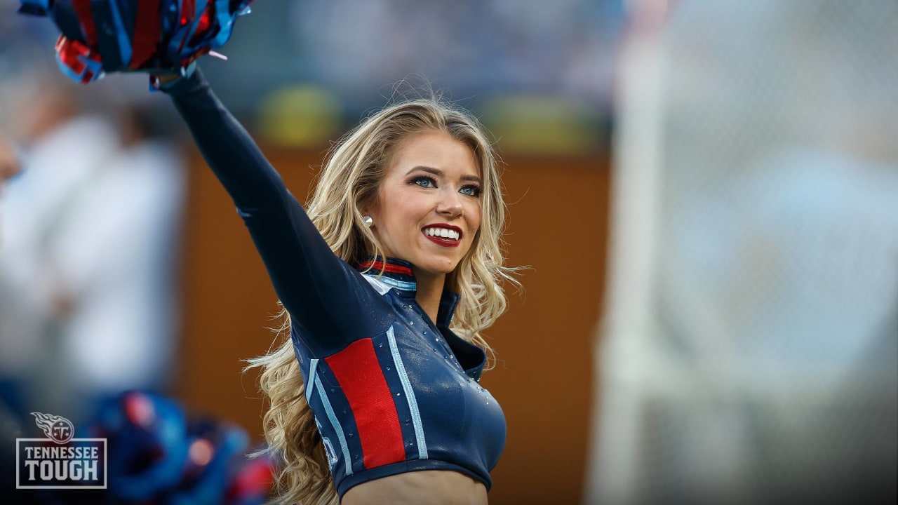 Titans Cheerleader Spotlight: Morgan