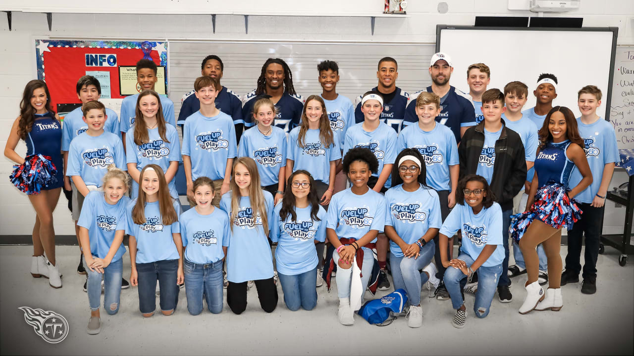 Titans Encourage Students at Freedom Middle School