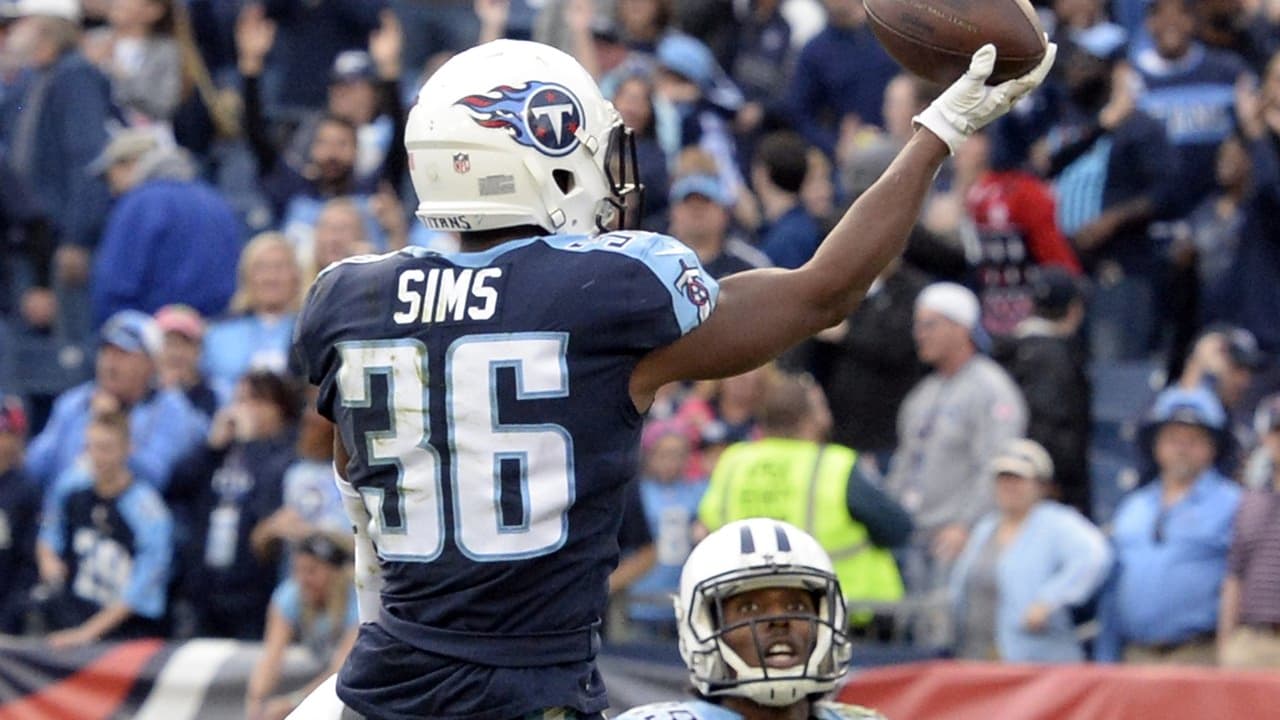 Titans: LeShaun Sims interception helps seal win over Texans