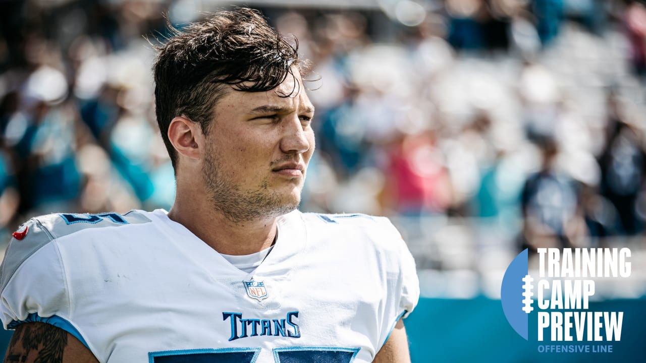 Titans left tackle Taylor Lewan confirms he tore his ACL