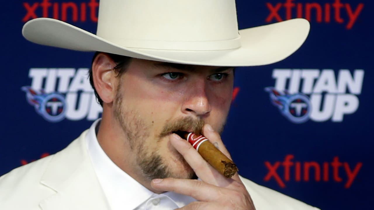 Titans LT Taylor Lewan Celebrates Contract Extension in Style