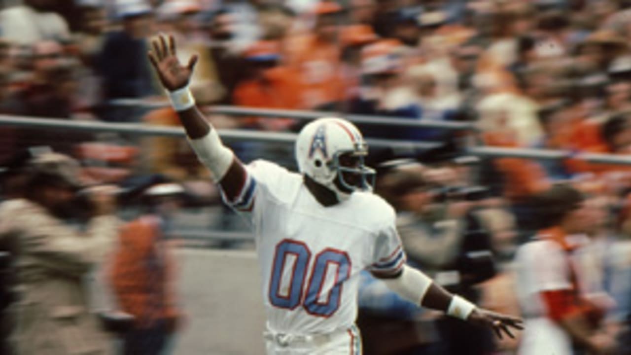 Ken Burrough, two-time Pro Bowl wide receiver for Houston Oilers