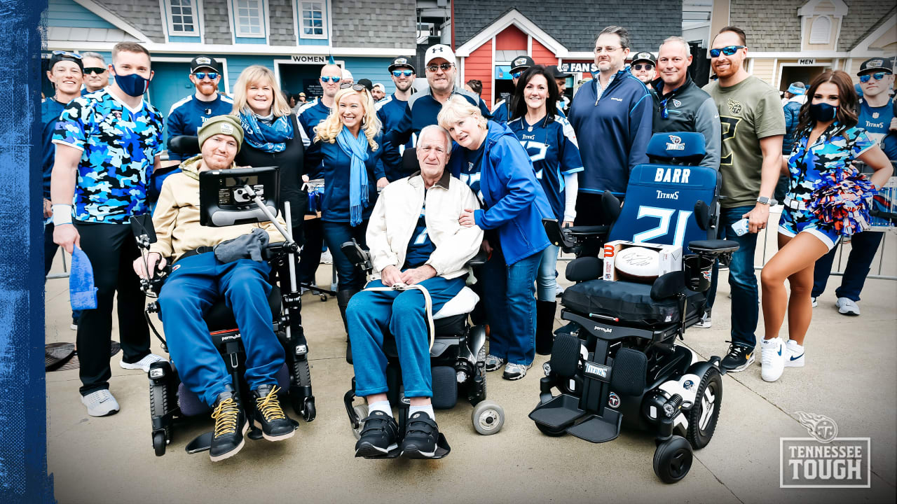 Former Titan, Saint with ALS to serve as honorary captains for