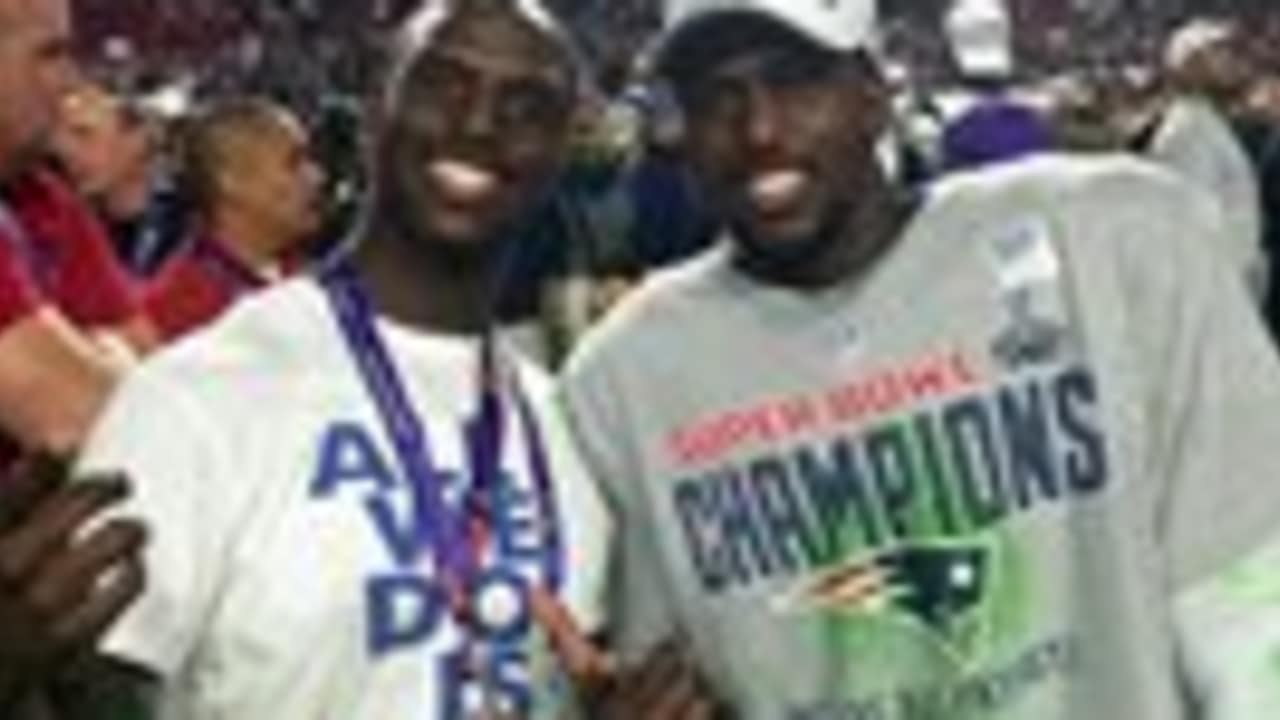 Twins Devin and Jason McCourty will face each other Sunday. The