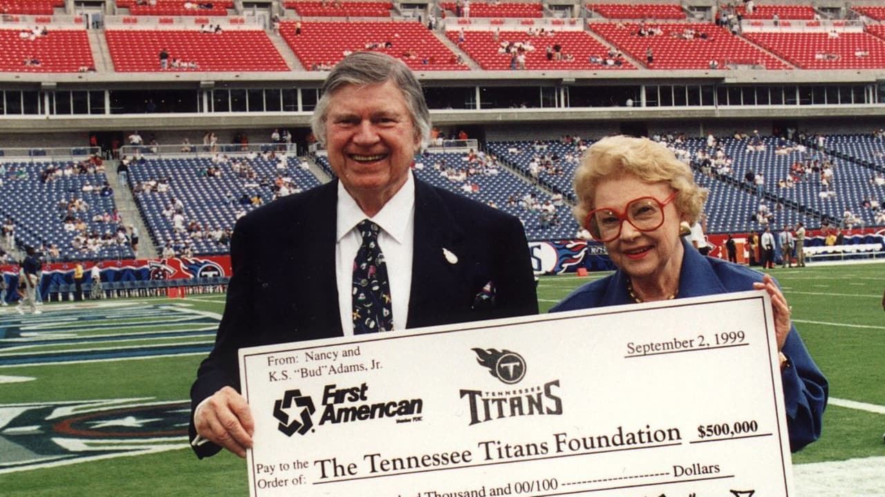 Tennessee Titans Gulfstream 200 (N200BA), Bud Adams' ride., Michael Davis  Photography