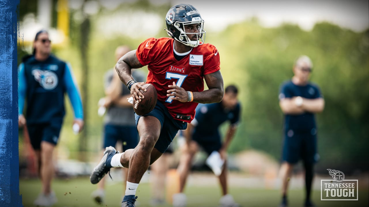 Seahawks' draft class leaves good impression on first day of minicamp