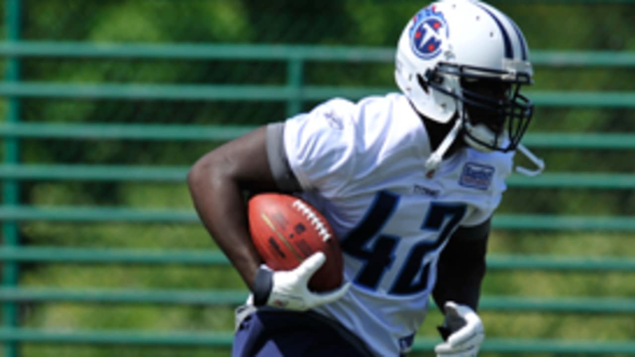 LeGarrette Blount suspended: Patriots RB will miss season opener